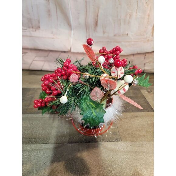 Santa bucket floral arrangement Mistletoe pine cone drum berry xmas decor - Picture 1 of 4